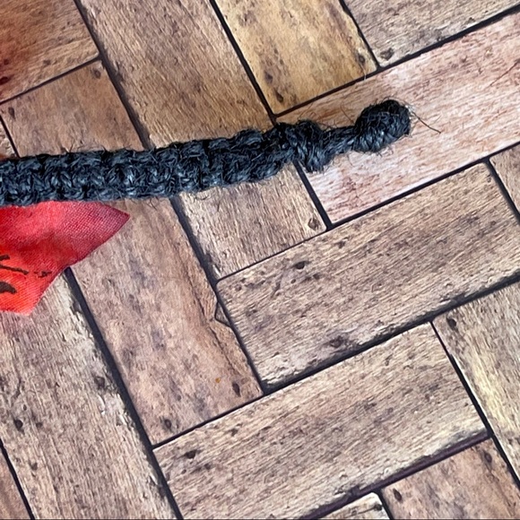 Handmade black hemp knot bracelet w/silver tone skeleton hand charm - Picture 7 of 7